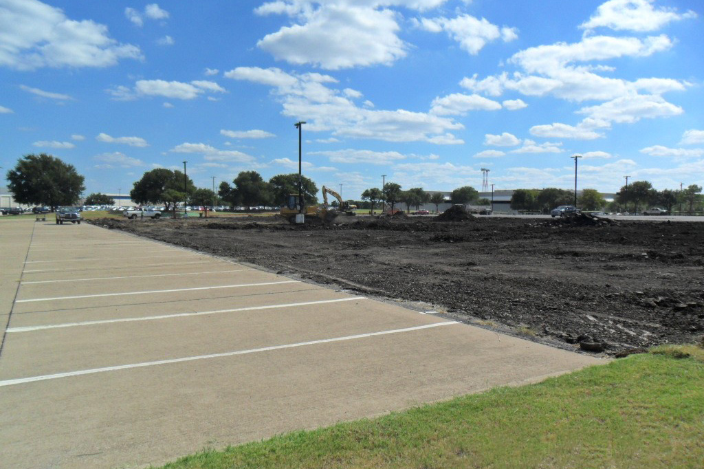 American Airlines SRO North Parking Lot